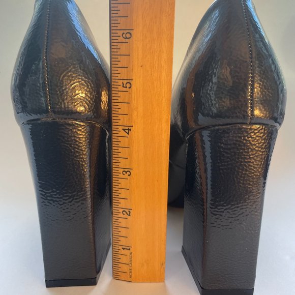 Missguided Dark Grey Modern Pumps Chunky Heel NWOT Sz 6 - Picture 5 of 12